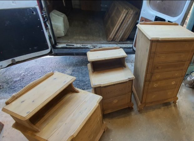 Chest of Drawers & 2 bedside tables